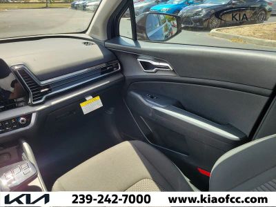 2025 Kia Sportage Hybrid — photo 17 view