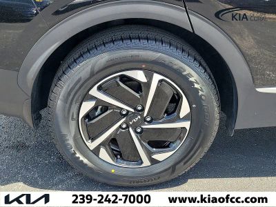 2025 Kia Sportage Hybrid — photo 9 view