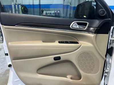 2016 Jeep Grand Cherokee - Photo 20
