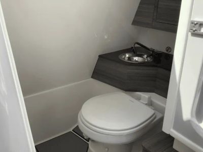 2024 Aviara AV28 - Photo 23