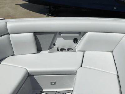 2024 Aviara AV28 - Photo 9