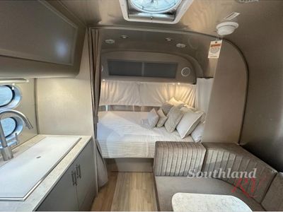 2026 Airstream Caravel - Photo 13