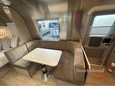 2026 Airstream Caravel - Photo 12