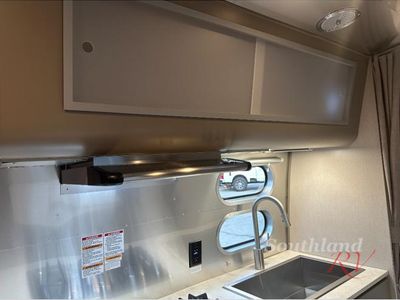2026 Airstream Caravel - Photo 11
