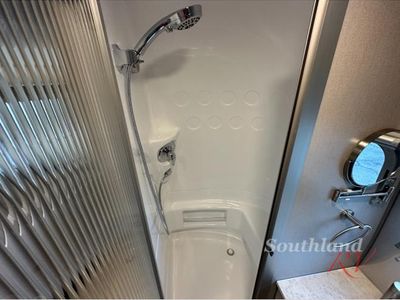 2026 Airstream Caravel - Photo 19