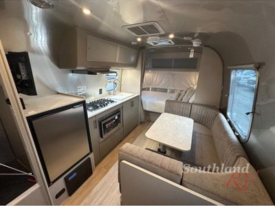 2026 Airstream Caravel - Photo 8
