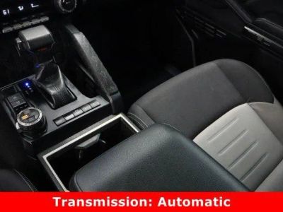 2025 Toyota Tacoma 4WD - Photo 16