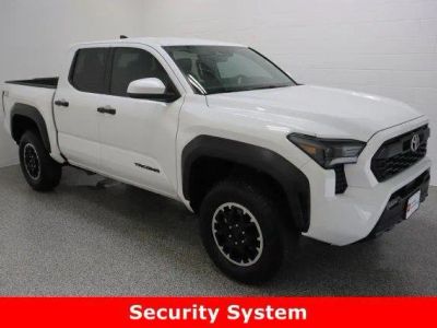 2025 Toyota Tacoma 4WD - Photo 4