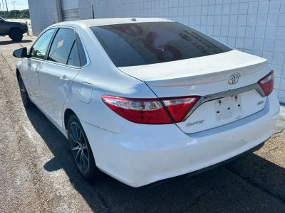 2015 Toyota Camry - Photo 6