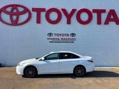 2015 Toyota Camry - Photo 4