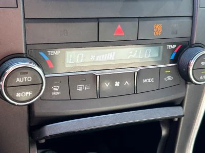 2015 Toyota Camry - Photo 13