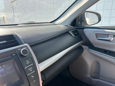 2015 Toyota Camry - Photo 17