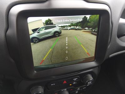 2023 Jeep Renegade - Photo 16