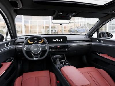 2026 Kia K5 — photo 14 view