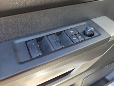 2024 Toyota Tundra — photo 21 view