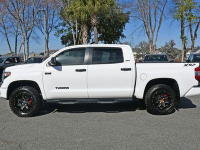 2021 Toyota Tundra - Photo 2