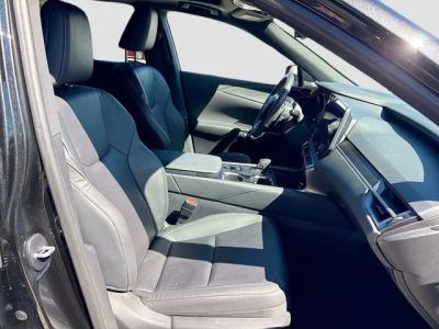 2024 Lexus RX — photo 16 view