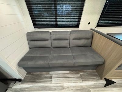 2026 Jayco Jay Flight SLX - Photo 13