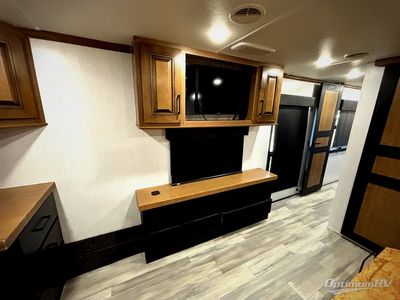 2022 Heartland Bighorn - Photo 11