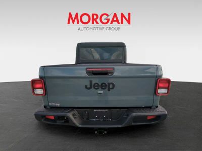 2026 Jeep Gladiator — engine compartment view