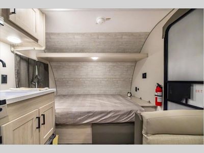2026 Coachmen RV Catalina Summit Series 7 - Photo 5