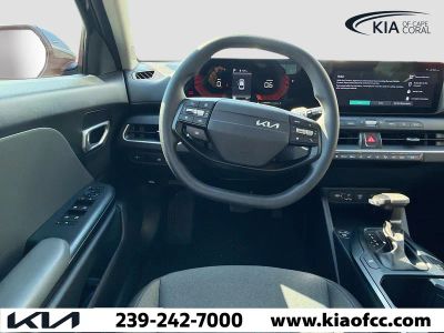 2025 Kia K4 — photo 16 view