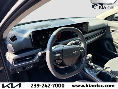 2025 Kia K4 — photo 24 view