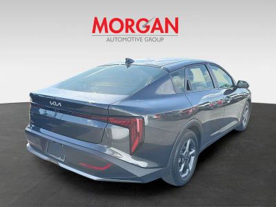 2025 Kia K4 — engine compartment view