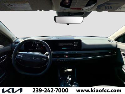 2025 Kia K4 — photo 15 view
