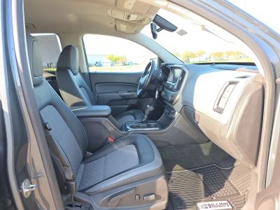 2017 Chevrolet Colorado — photo 15 view