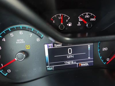 2017 Chevrolet Colorado — photo 10 view