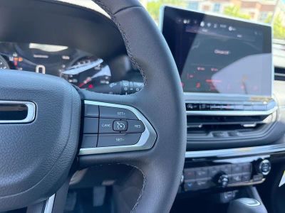 2026 Jeep Compass — photo 14 view