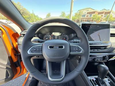 2026 Jeep Compass — photo 12 view