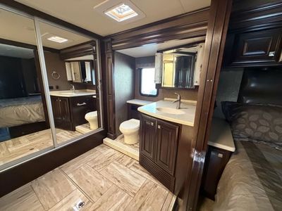 2016 Thor Motor Coach Venetian - Photo 8