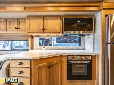 2023 Tiffin Motorhomes Allegro RED 360 - Photo 12