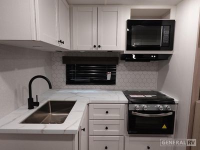 2026 Highland Ridge RV Range Lite - Photo 7