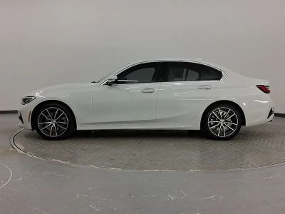 2019 BMW 330i Sedan - Photo 2