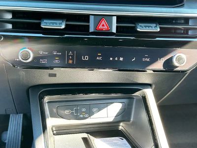 2026 Kia K5 — photo 16 view
