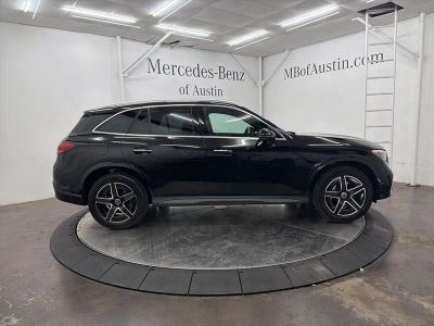 2026 Mercedes-Benz GLC — photo 8 view