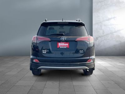 2018 Toyota RAV4 — detail view