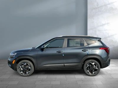 2026 Kia Seltos — rear three-quarter view