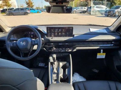 2025 Honda Accord Hybrid — photo 17 view