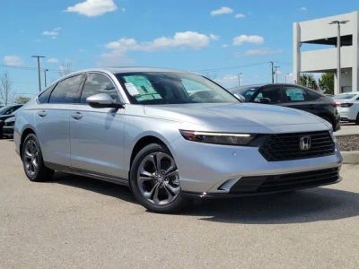 2025 Honda Accord Hybrid — photo 12 view