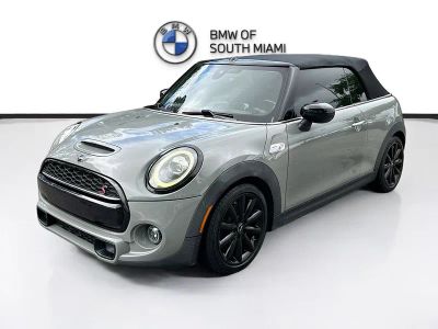 2020 MINI Cooper S — rear three-quarter view