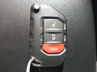 2024 Jeep Wrangler — photo 15 view