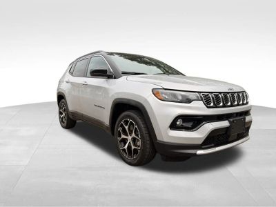 2024 Jeep Compass — photo 8 view