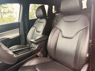 2024 Jeep Compass — photo 12 view