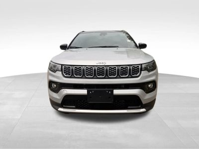 2024 Jeep Compass — photo 9 view