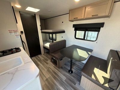 2026 Jayco Jay Flight SLX - Photo 10