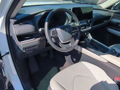 2026 Toyota Grand Highlander - Photo 9